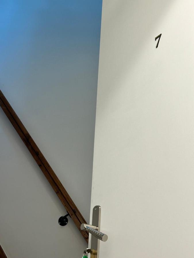 F3 Au Grenier D'une Maison *