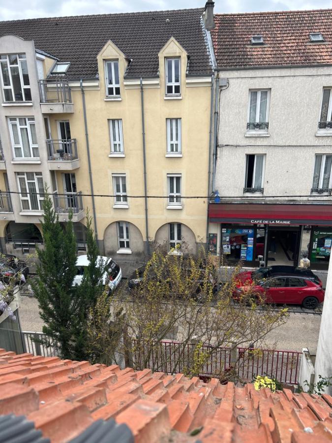 Appartement F3 Au Grenier D'une Maison